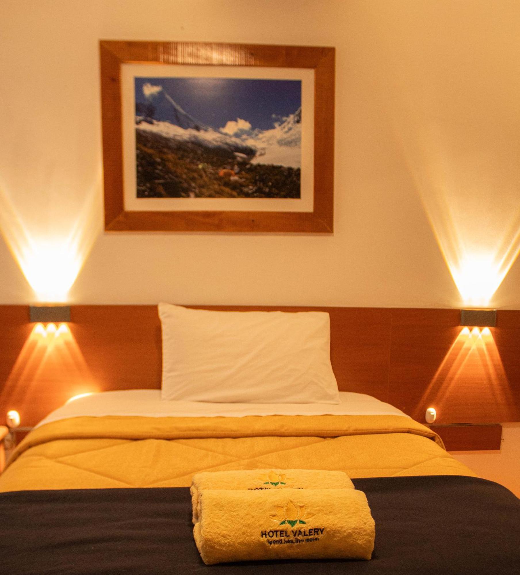 Hotel Valery 2 Estrellas Huaraz  Exterior photo